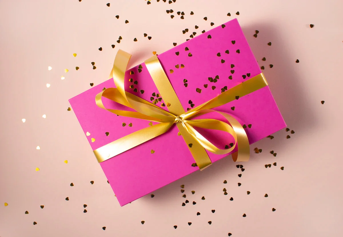 Packaging as a Brand Statement: How to Design the Unboxing Experience for Luxury Handbags article image