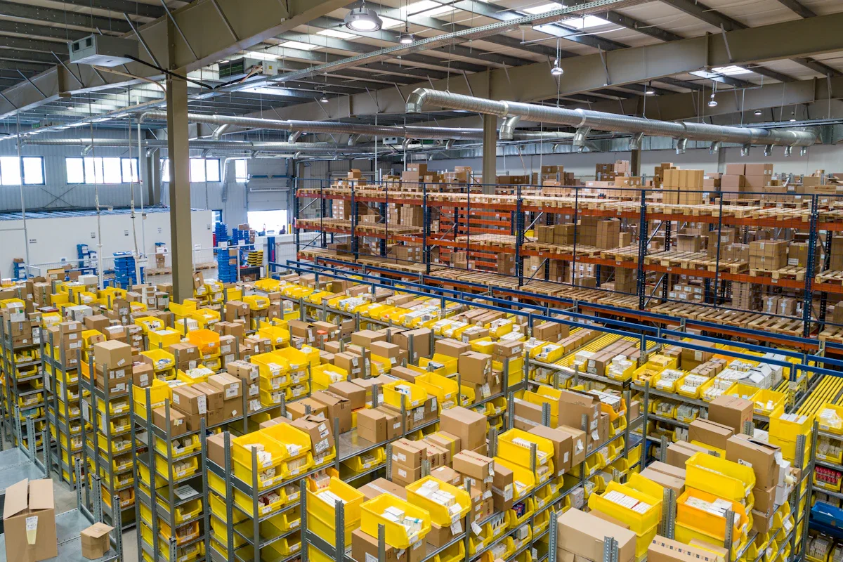 Shipping and Logistics Guide for Importing Handbags from China: What Every Brand Must Know article image