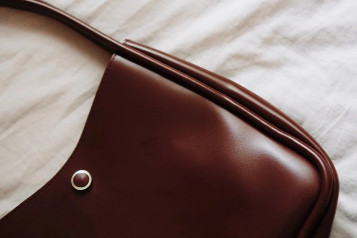 Tote Bag Sizes Explained: Small, Medium, Large and Oversized for Wholesale article image