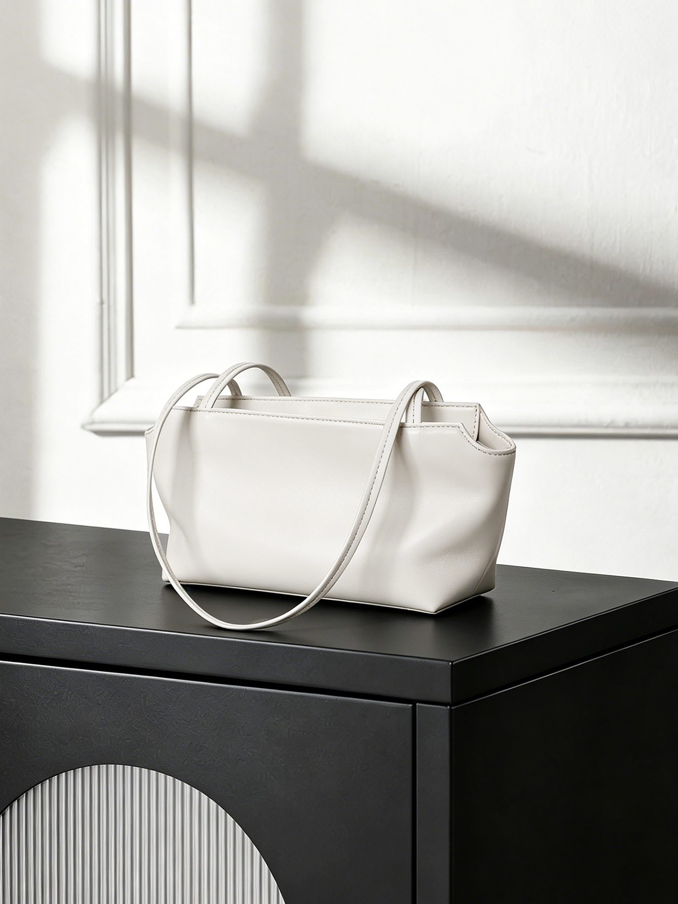 Product image 5 of Sheepskin Shoulder Bag Commuting Handbag Genuine Leather Women’s Bag for wholesale handbag buyers