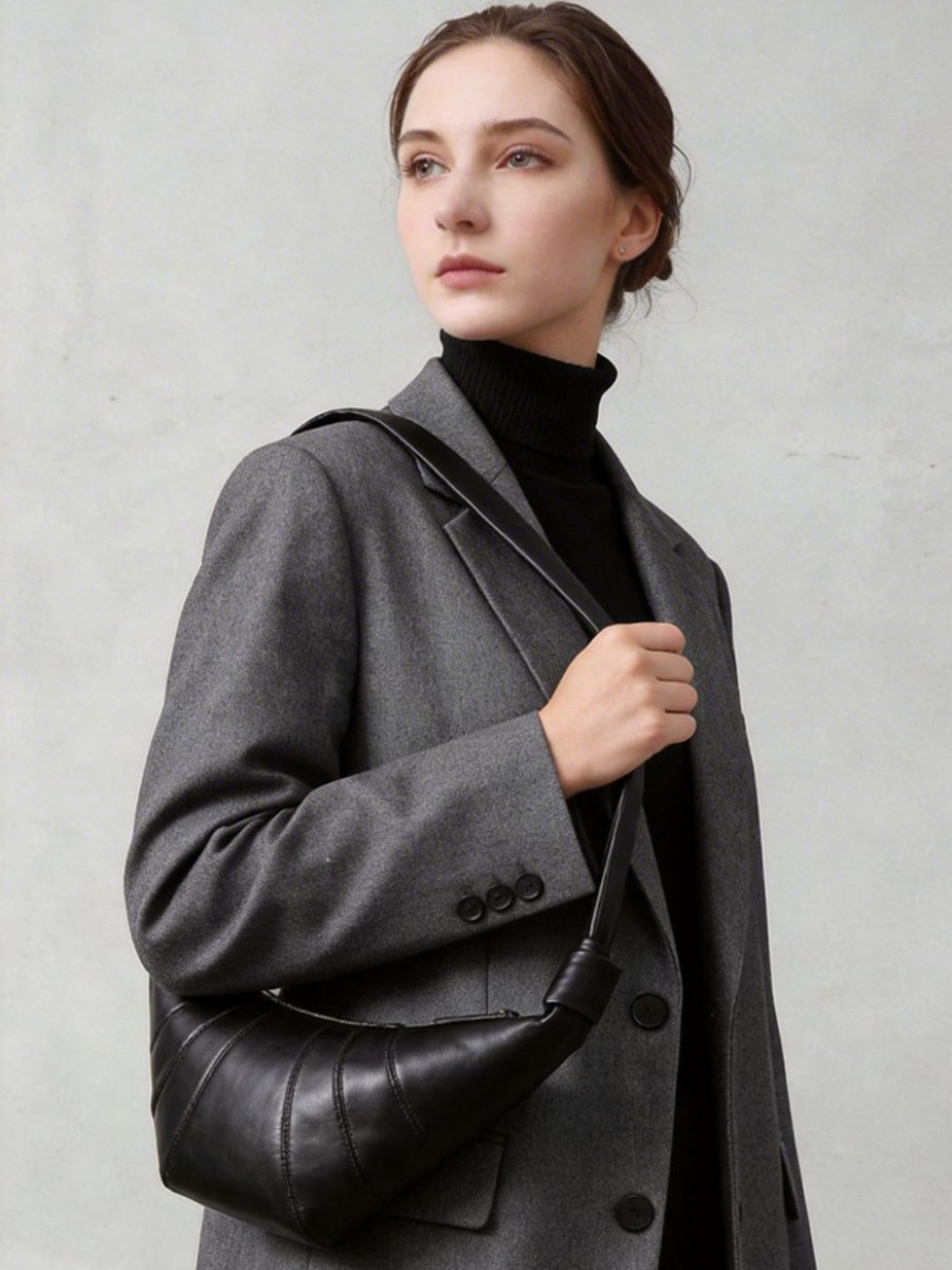 Sheepskin Shoulder Bag Genuine Leather related to Hardware handbag material