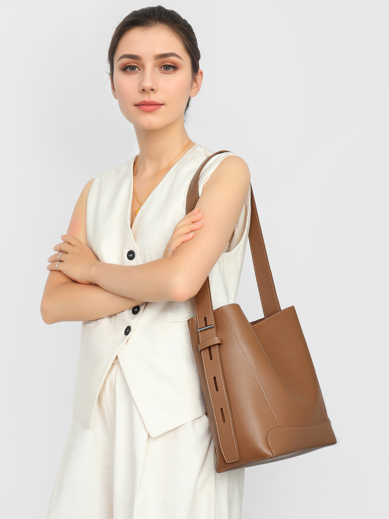 Product image 4 of Shoulder Bag Commuting Versatile Genuine Leather Women’s Bag Crossbody Bag for wholesale handbag buyers