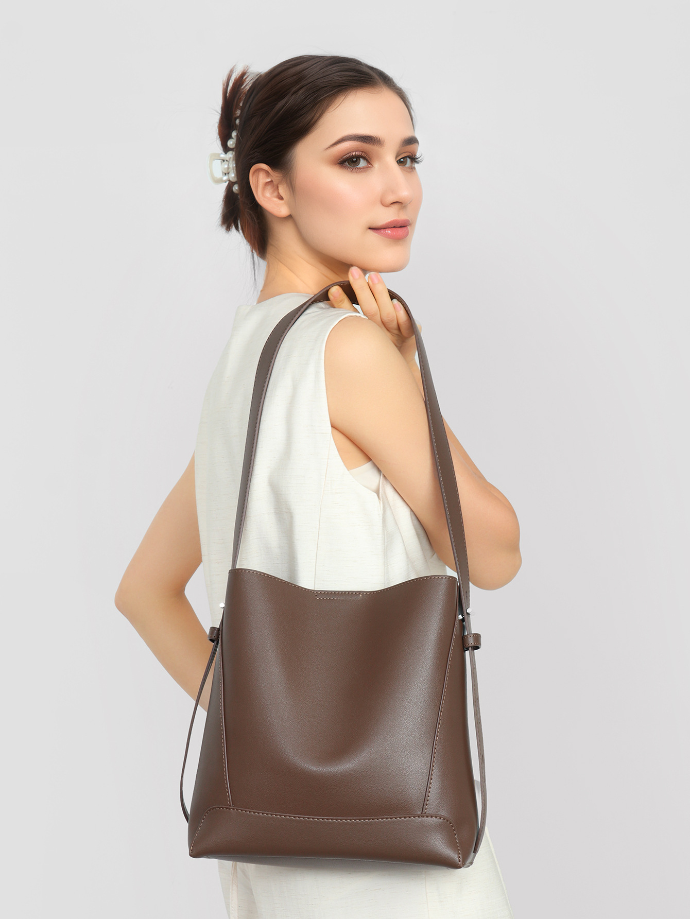 Shoulder Bag Commuting Versatile Genuine Leather Women’s Bag Crossbody Bag custom handbag collection example